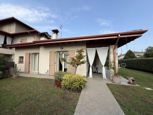 VILLA IN VENDITA rif. 13