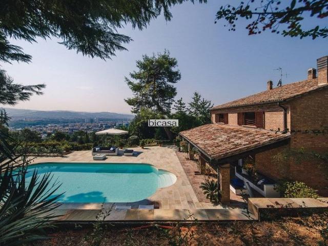 Villa in vendita STRADA DI SAN BARTOLO, 40, Pesaro, Marche
