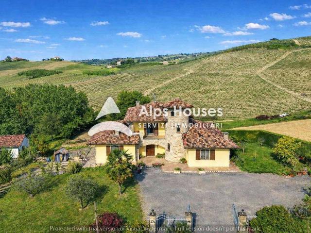 Villa in vendita Strada Statale di Canelli, Nizza Monferrato, Piemonte