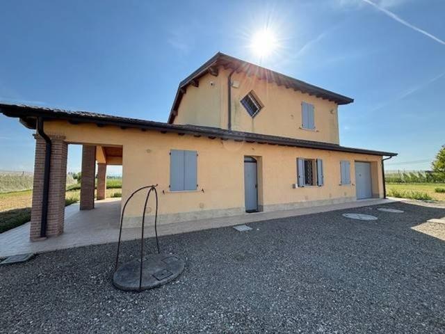 Villa in vendita Stradello Masetti, Modena, Emilia Romagna