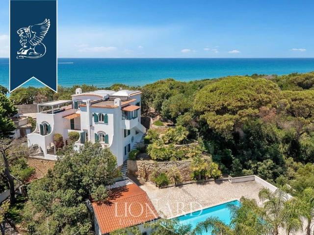 Villa in vendita Sabaudia, Lazio