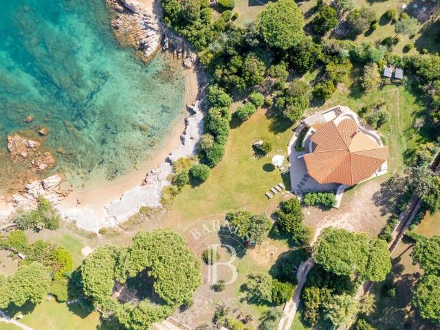 Villa in vendita San Teodoro, Italia