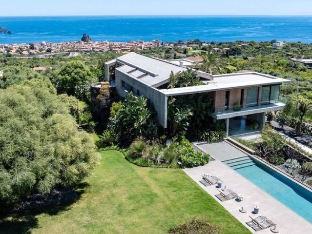 Villa in vendita via Tommaso Fazello, 16, Aci Castello, Sicilia