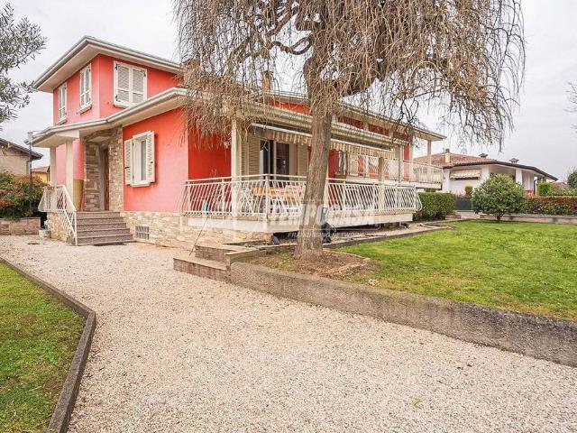 Villa in vendita Via Bassa 7, Montichiari, Lombardia