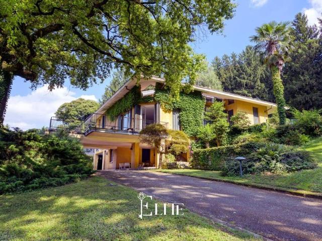 Villa in vendita Via Belvedere, 1, Galliate Lombardo, Lombardia