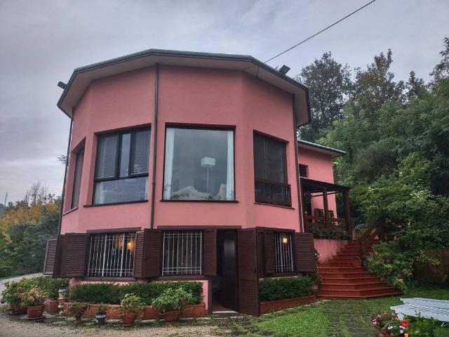 Villa in vendita Via Ca' Fabbro, Montescudo, Rimini, Emilia Romagna