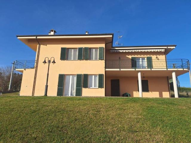 Villa in vendita Via Cavalli d'Olivola, 28, San Giorgio Monferrato, Alessandria, Piemonte