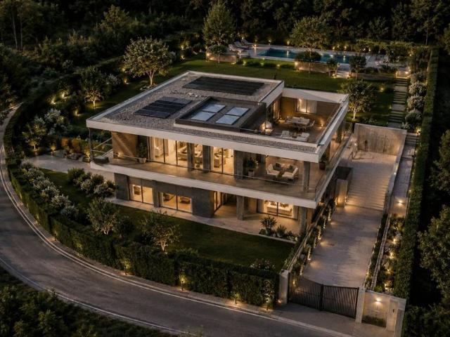 Villa in vendita Via Chigollo, Cantù, Lombardia