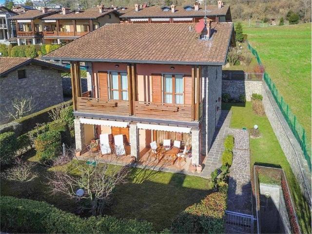 Villa in vendita Via dei Murù, Clusone, Lombardia