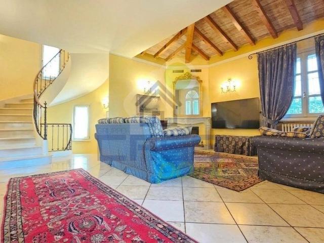 Villa in vendita via del bersaglio, 16, Desenzano del Garda, Brescia, Lombardia