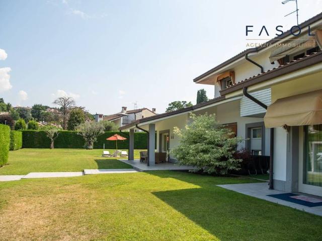 Villa in vendita Via delle Rose, Negrar, Veneto
