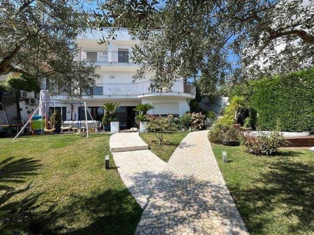 Prestigiosa villa di 500 mq in vendita Via Lago Isoletta, Pescara, Abruzzo