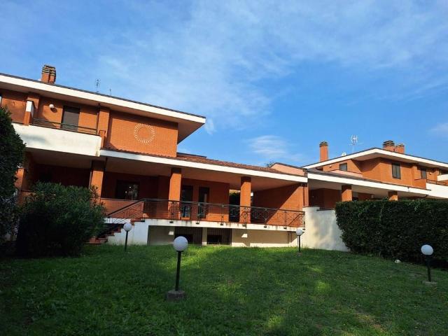 Villa in vendita Via Licio Giorgieri, Roma, Lazio