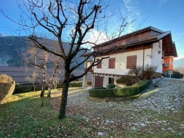 Villa in vendita Via Nazionale, Vezza d'Oglio, Lombardia