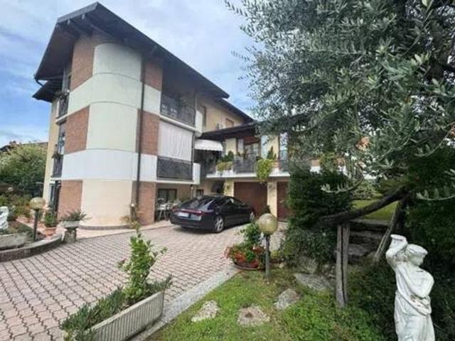 Prestigiosa villa in vendita Via Patrioti, 22, Induno Olona, Varese, Lombardia