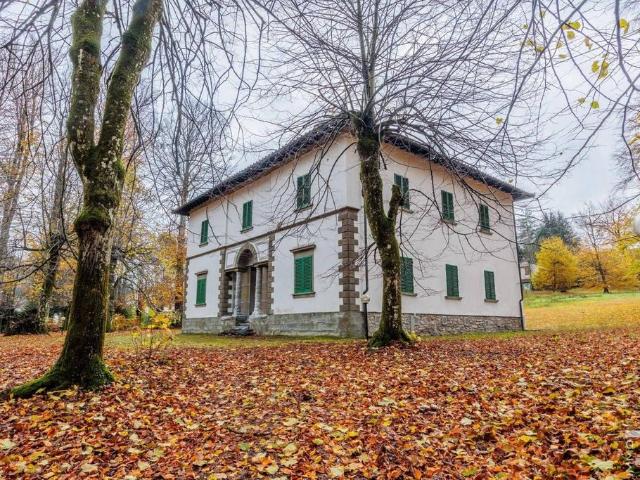 Villa in vendita Viale della Repubblica, Vernio, Prato, Toscana