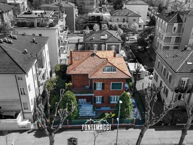 Villa in vendita Viale Guglielmo Marconi, 36, Pesaro, Marche