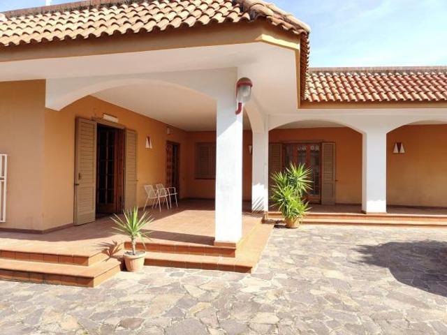 Villa in Via Castel Cicala