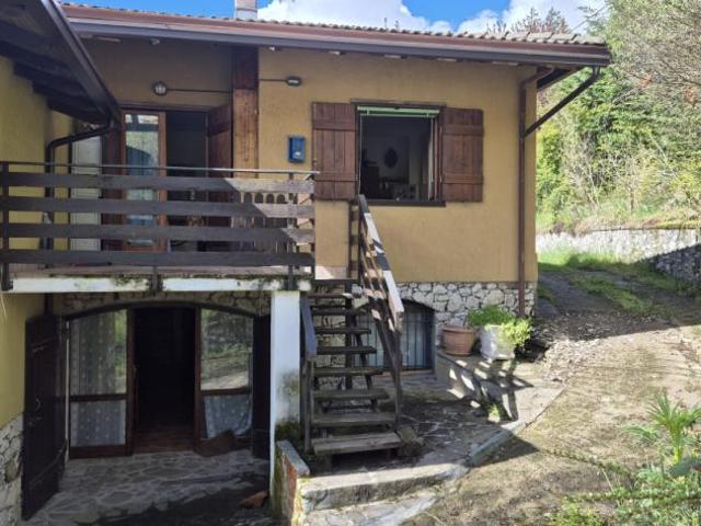 Villa in Via Creelone