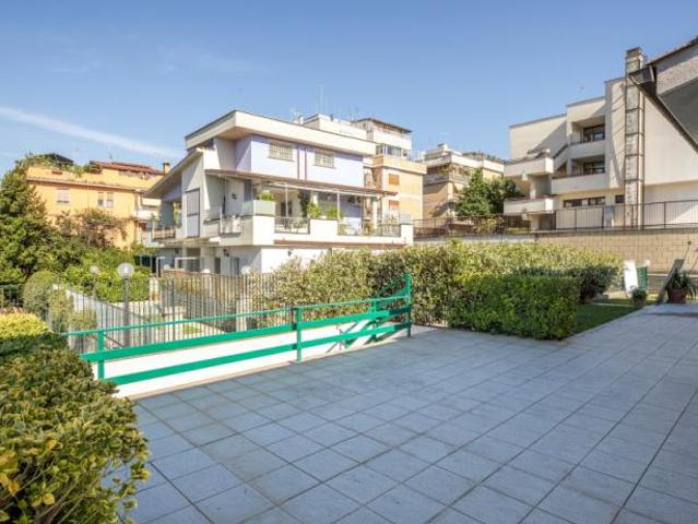 Villa in Via A. Onano