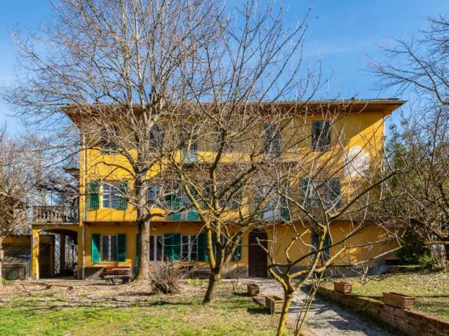 Villa in Via Aie