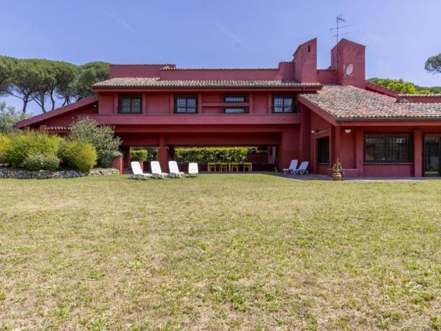 Villa in Via Alfredo d'Avack