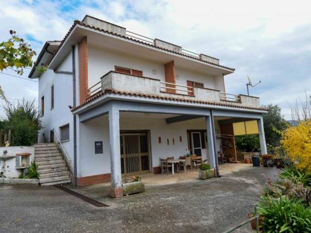 Villa in Via Giacomo Puccini