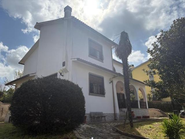 Villa in Via Don Luigi Sturzo