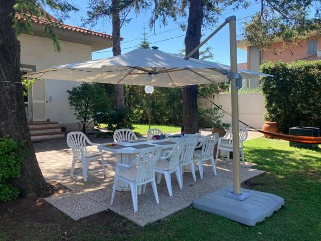 Villa in Via del Mare