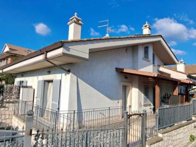 Villa in Via di Muro Bianco