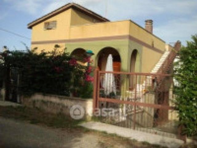 Villa in Via Fara Sabina