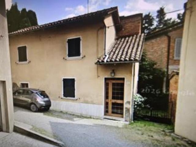 Villa in Via Fratelli Braschi