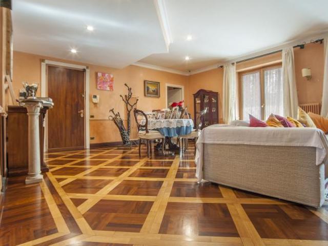 Villa in Via Laso