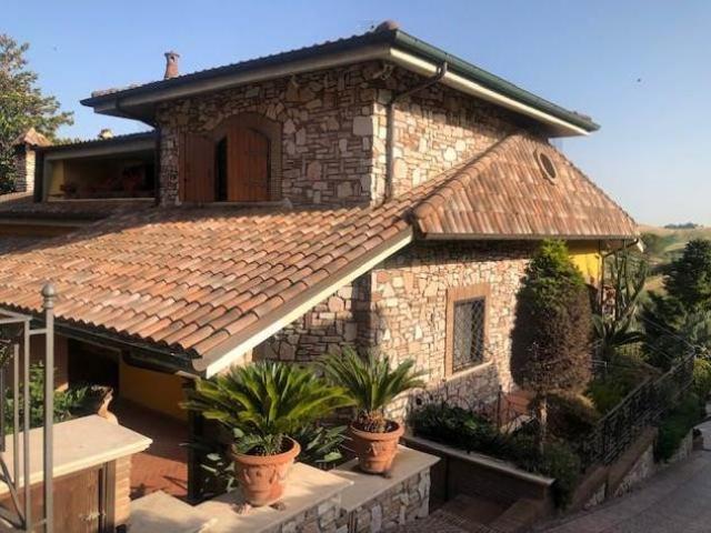 Villa in Via Monti Lucretili