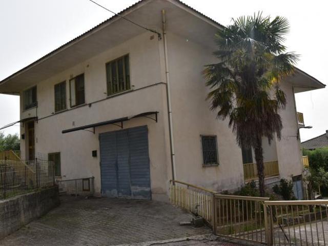 Villa in Via Michele Spina