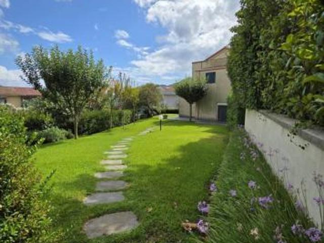 Villa in Via Nicola Pastore