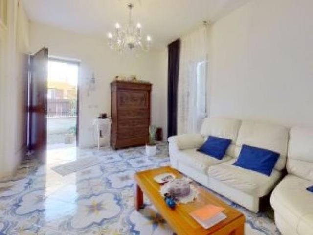 Villa in Via Sandro Pertini