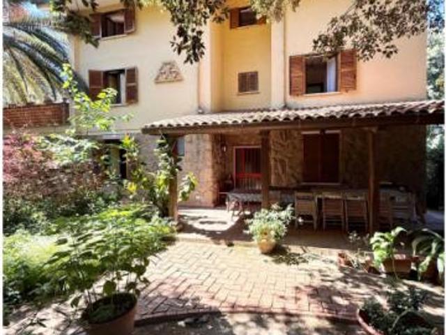 Villa in Via Zaccaria Negroni