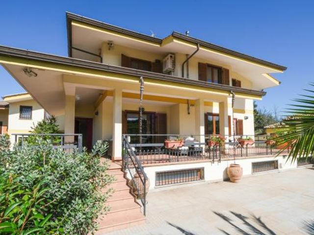 Villa in Vicolo Prataporci