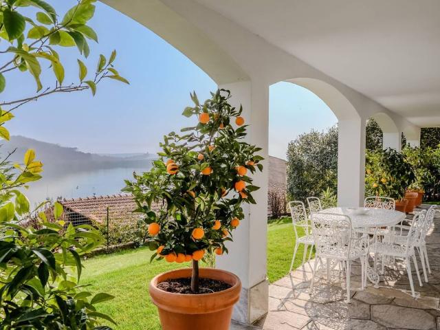 Villa in affitto mensile|Piemonte,Meina
