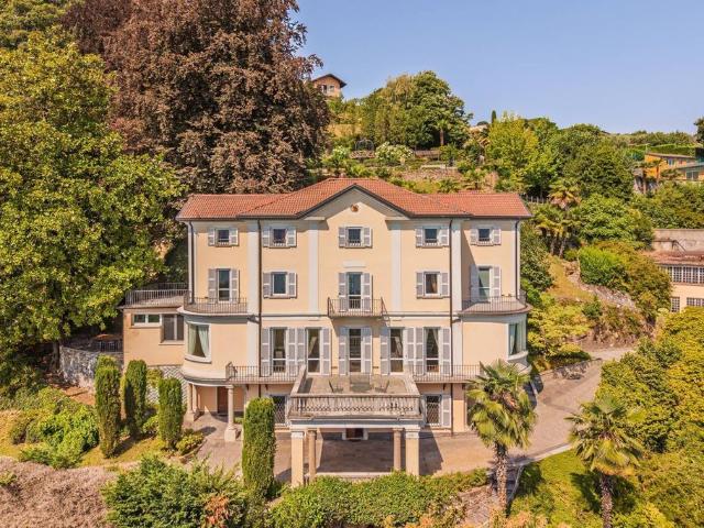 Villa in affitto mensile|Piemonte,Meina