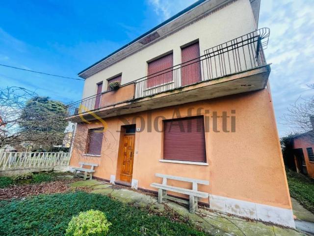 Villa in affitto a Copparo via Athos Pizzinardi, 8, arredato, giardino, box TrovaCasa