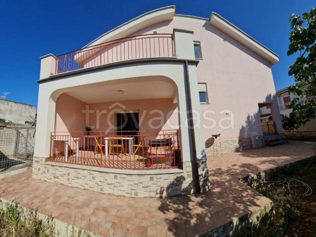 Villa in affitto a Carini via Platani, arredato, giardino privato, posto auto TrovaCasa