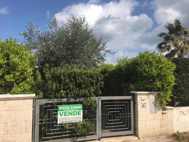 Villa in affitto a Carovigno riva Marina 2 No Number, giardino TrovaCasa