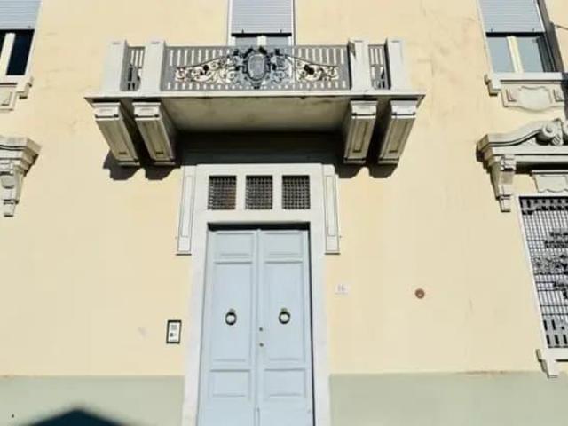 Villa in vendita a Carrara