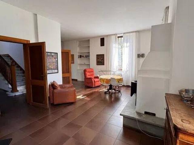 Villa in affitto a Carrara MS