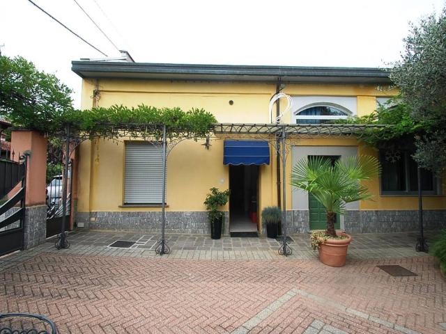 Villa in affitto a Castano Primo MI