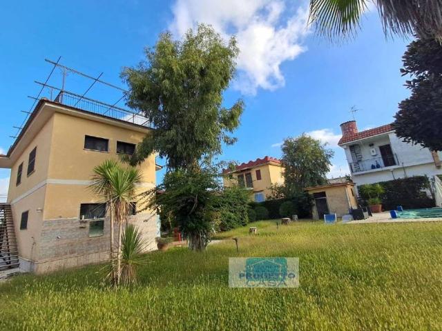 Villa in affitto a Castel Volturno salvatore postiglione snc, arredato, giardino privato, vicinanze negozi TrovaCasa