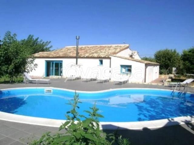 Villa in affitto a Castellammare del Golfo, giardino, ristrutturato, piscina TrovaCasa