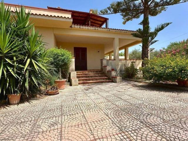 Villa in affitto a Castelvetrano, aria condizionata TrovaCasa